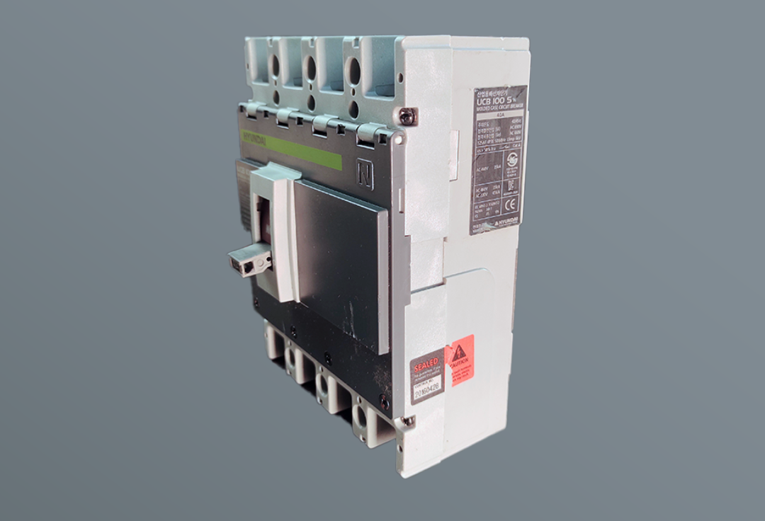 HYUNDAI 4P THREE-PHASE UCB 100S 40A AC~DC MCCB BREAKER IN PAKISTAN - Image 3